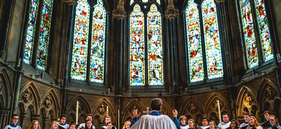 Il coro St John's voices Cambridge apre il Festival Ala città di musica
